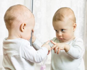 baby-and-mirror (Small)